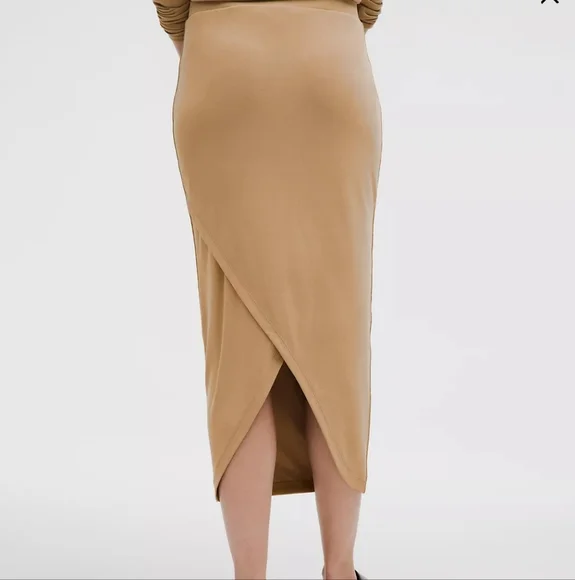 Lululemon Drapey Softstreme Column Midi Skirt Filbert Tan Size Small